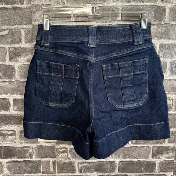 SPANX Denim Shorts Dark Wash Stretchy Pull‎ On pockets - Picture 7 of 11